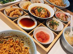 -芙蓉巷成都名小吃(丹尼斯2天地店)