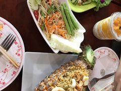 -Dang restaurant (patong phuket)