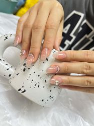 -爱纶美·美甲美睫半永久