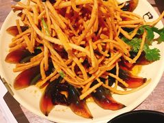 -巴厘龙虾·榜首油焖大虾(音乐学院·沿江酒馆店)