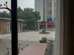 -张家港金凤凰度假村温泉