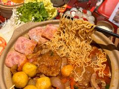 -沙胆彪炭炉牛杂煲(上海日月光广场店)
