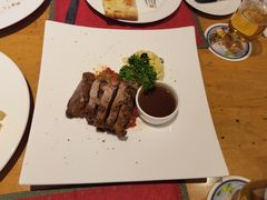 烤黑胡椒羊外脊配德式面条-兰特伯爵西餐厅·啤酒屋(方庄店)