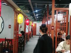 -乡土黄·鲜牛肉火锅·小龙虾(兴业街店)