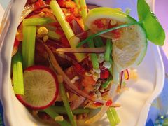 柠檬酸辣无骨凤爪-帕蓝·暹罗料理(曲阳店)