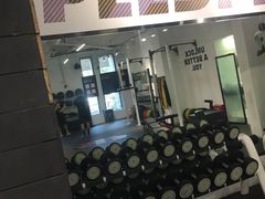 -汗水空间私教健身连锁(SM广场店)