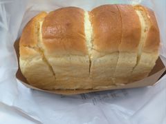 生奶油夹心吐司半个(炼乳味)-巴黎贝甜(卫清西路店)