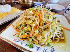 凉拌黄豆芽-弓二莜面(总店)
