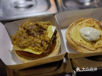 西华路上的觅食之路之街头汉堡