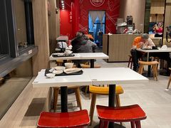 大堂-百事佳烧鸭牛腩(上海虹桥站店)