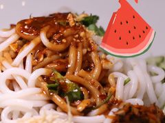 大理鸡丝凉米线-云腾食府·云南菜