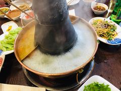 -楼外楼大刀肉传统火锅居(幸福街店)