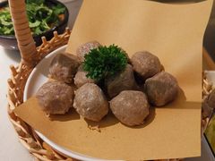 -左庭右院鲜牛肉火锅(浦江欢乐颂店)