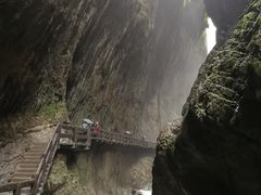 -龙水峡地缝景区