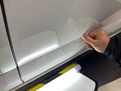 -鲨鱼皮汽车凹陷玻璃修复(静安店)