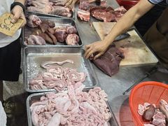 -标记美食新鲜猪杂(兴南大道店)
