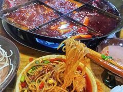 -正南齊北重庆老火锅(光华村直营店)