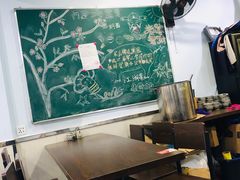 大堂-内蒙焖面大盆骨餐馆(山大路店)