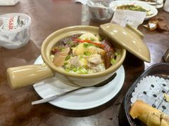 腊味滑鸡饭-尝囍煲仔小菜