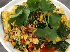 凉拌黄瓜-奇味鸡煲(麦地店)