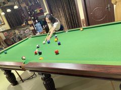 -小草屋轰趴馆别墅派对新场团建家庭聚会