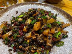 酸菜炒灰粑-苗阿哥