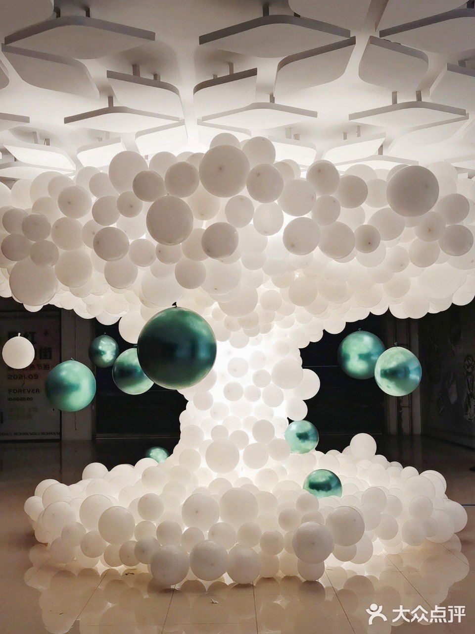 武汉免费看展|国庆不知道去哪儿就来摩尔城