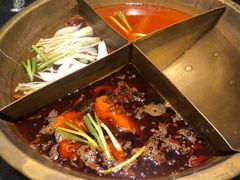 -沸炉重庆老火锅(军事博物馆店)