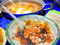 -马路边边串串香(苗栗路店)
