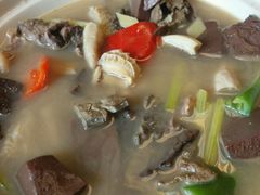 猪杂拼盘-浪琴湾尾角仔海鲜坊