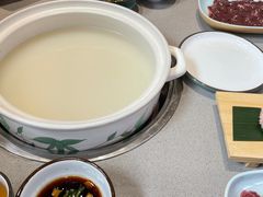 -四点金粥底火锅(沂州里店)