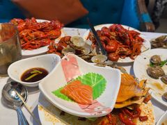 -领鲜活海鲜榴莲自助火锅(东门店)