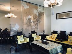 -冰冰龙虾·江湖菜·花园江景餐厅