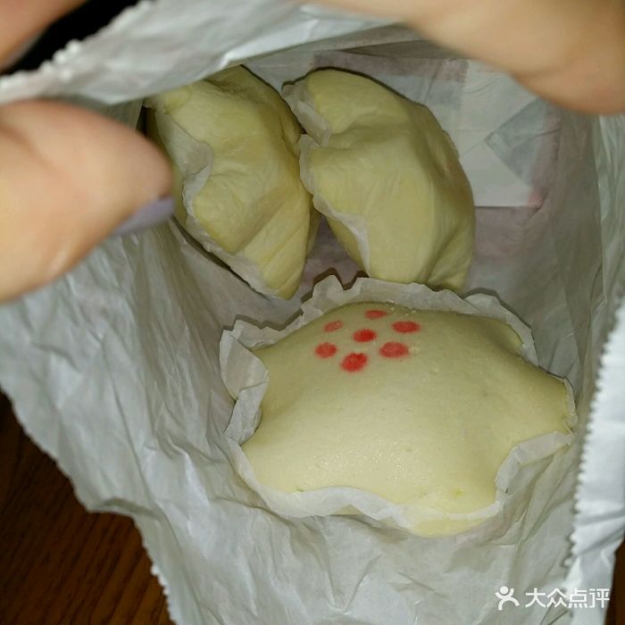 北京稻香村(青龙后街店)小黄糕图片