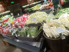 -中百仓储超市有限公司(越秀星汇维港店)