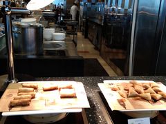-圣丰索菲特·2 On 988 Café 自助餐厅