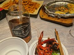 -巴厘龙虾·榜首油焖大虾(音乐学院·沿江酒馆店)