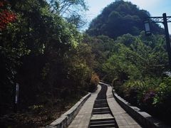 -高荡千年布依古寨旅游景区