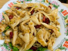 -崴海渔村(虹梅路店)