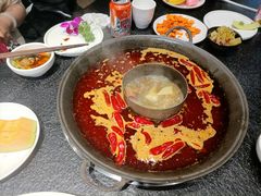 -渝里重庆火锅(航天城店)