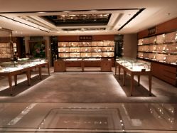 -北京七彩云南翡翠珠宝旗舰店(月坛店)