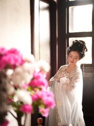 -一揽芳华汉服旗袍体验馆(拙政园店)