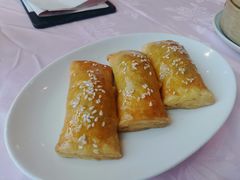 香麻叉烧酥-誉八仙酒楼(静安大悦城店)