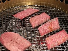 -铭牛烧肉·和牛海鲜自助(高新月牙湖店)