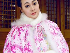 若曦-九月鹰飞汉服摄影工作室