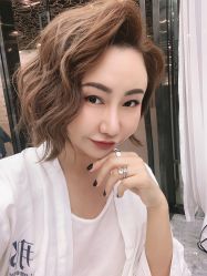 -变画·发型STUDIO