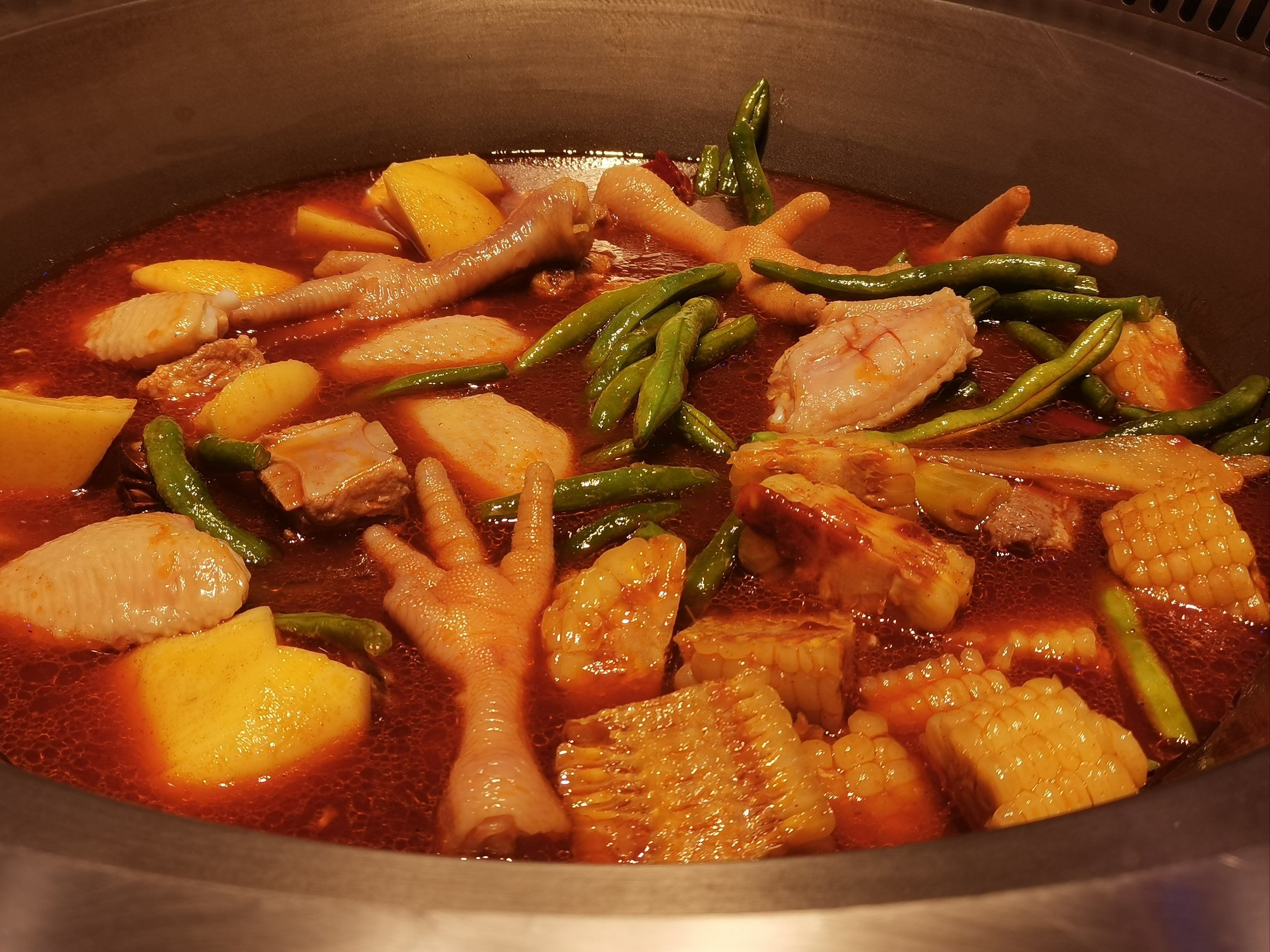 🌶 佳肴菜名:山河屯美食 🍳满分原料:排骨鸡手锅