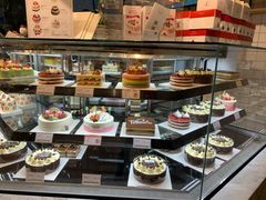 面包甜点陈列柜-罗森尼娜(解放西路店)