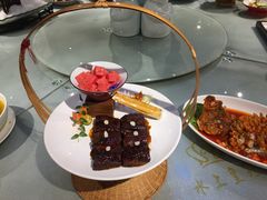 -双子楼大酒店(城开国际写字楼店)