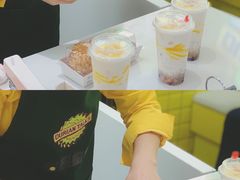 -星巴克(迪士尼小镇店)